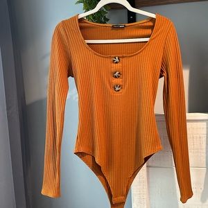 Long sleeve body suit